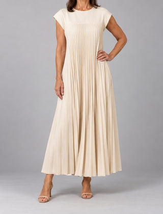 Leah™ Timeless Comfort Dress – hero